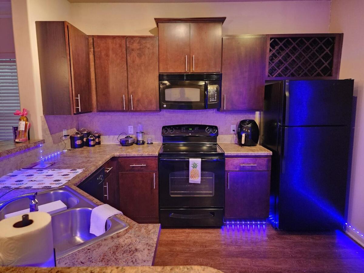 Two Couple Up - Adults Only! Instant Let's Play Apartment Charlotte