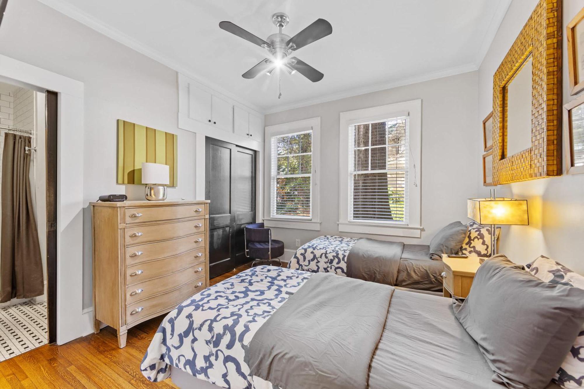 Holiday home Stylish Myers Park 2 Bedroom With Screened Porch Charlotte