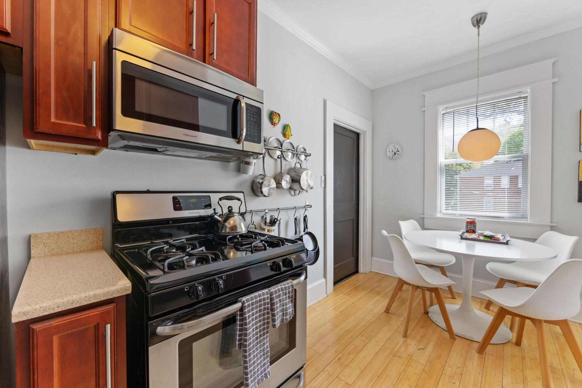 Chic 1 Bedroom Units Near Dilworth Holiday home Charlotte