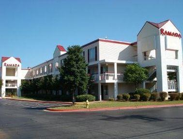 Hotel Baymont By Wyndham Charlotte