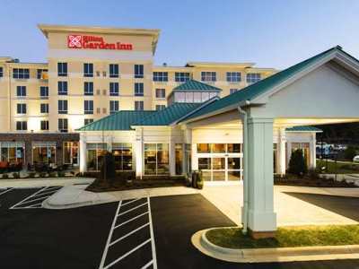 Hilton Garden Airport
