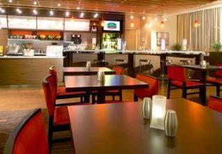 Hotel Courtyard Center 3*