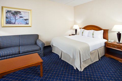 By Ihg Hotel 3*