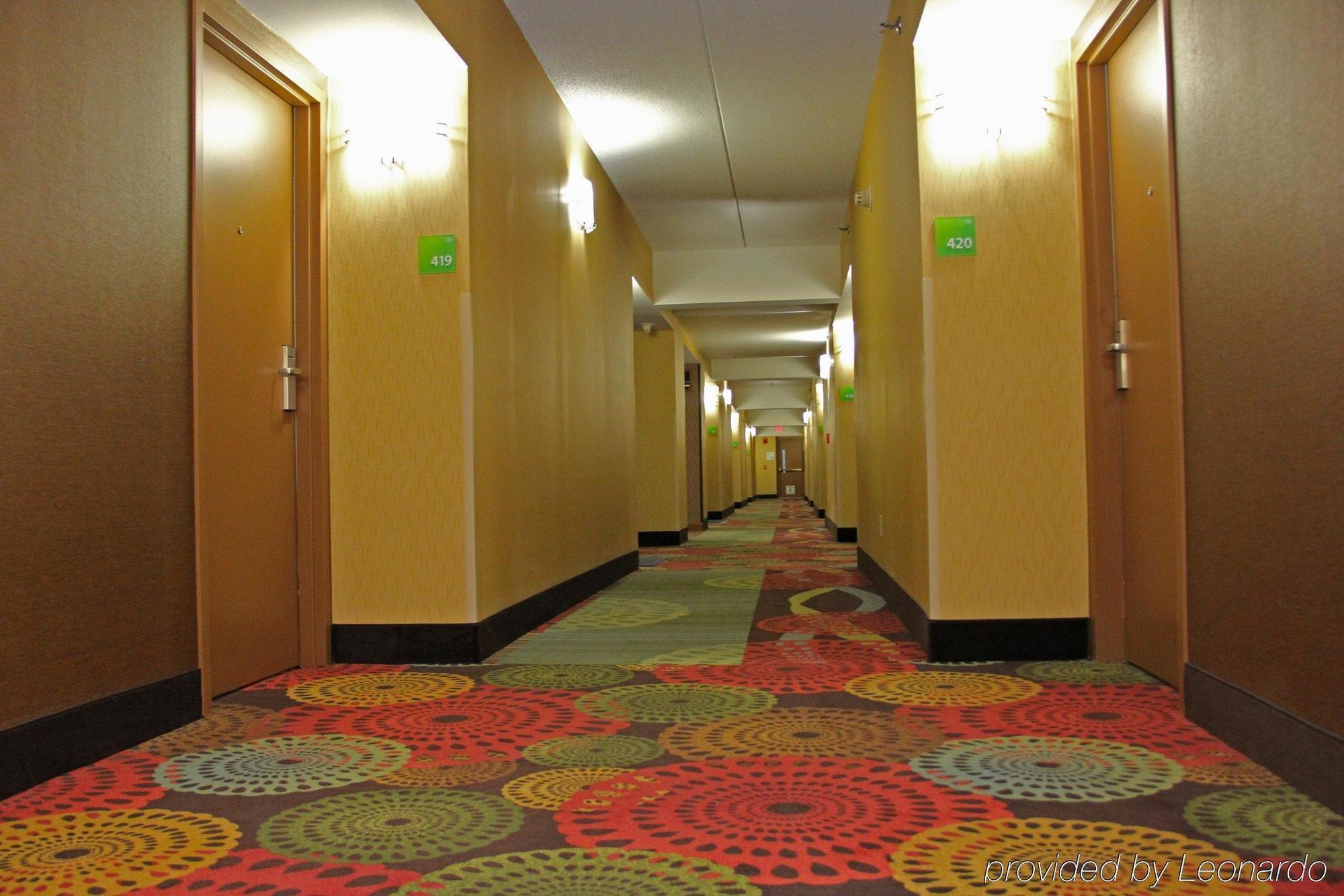 By Ihg