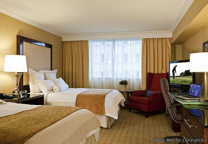 Marriott Center Hotel 4*