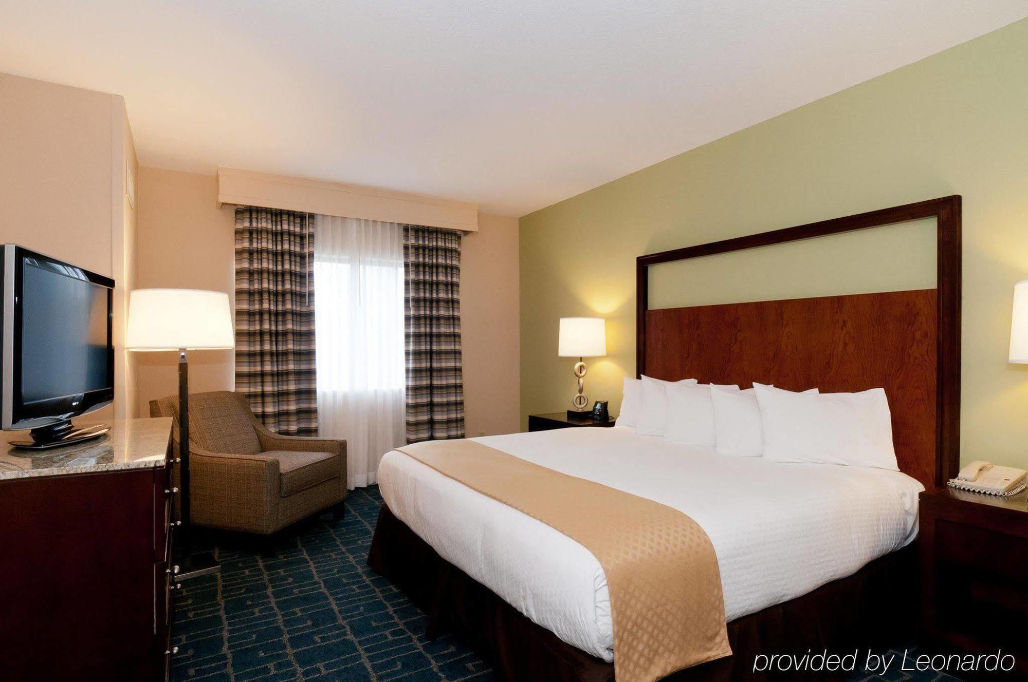 Doubletree By Hilton Charlotte/southpark