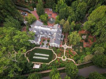 Bed & Breakfast The Duke Mansion