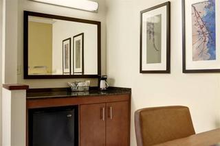 Hyatt Place Airport/lake Pointe 3* Charlotte