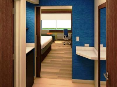 Express & - Ballantyne By Ihg