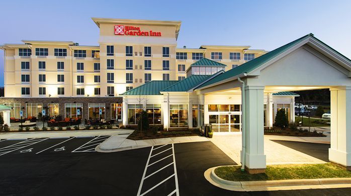 Hilton Garden Airport Hotel 3*