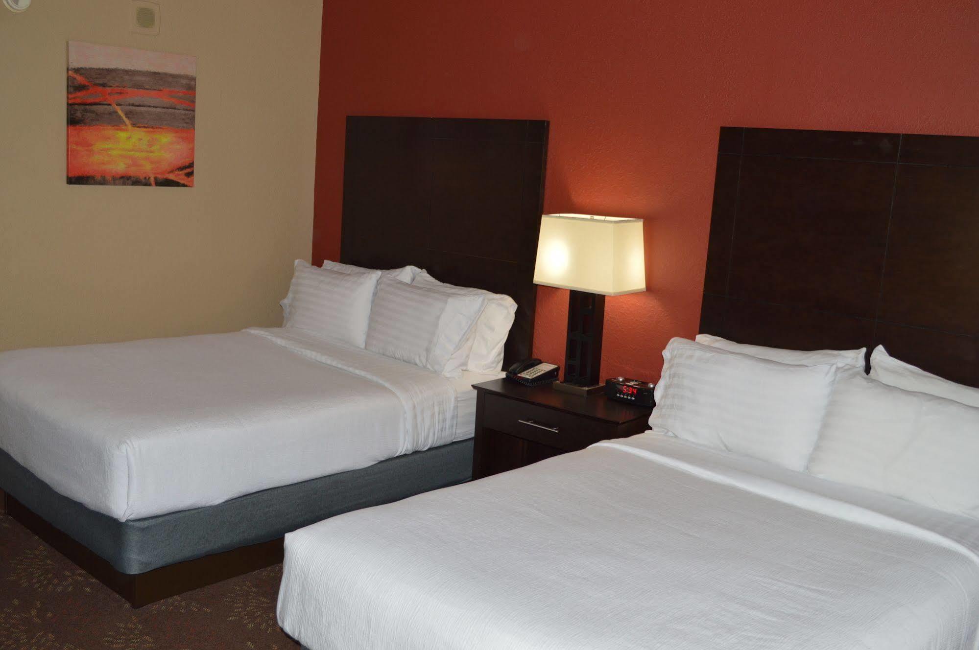 Hotel By Ihg Charlotte