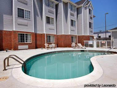Hotel Microtel & By Wyndham Charlotte/northlake