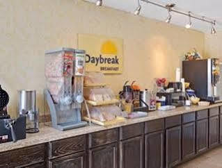 Days By Wyndham Charlotte/woodlawn Near Carowinds Motel 2*