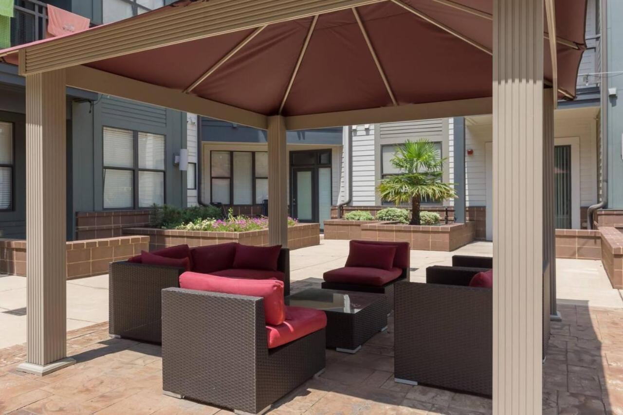 Trifecta 10 Min Walk To Epicentre Superhost Apartment Charlotte