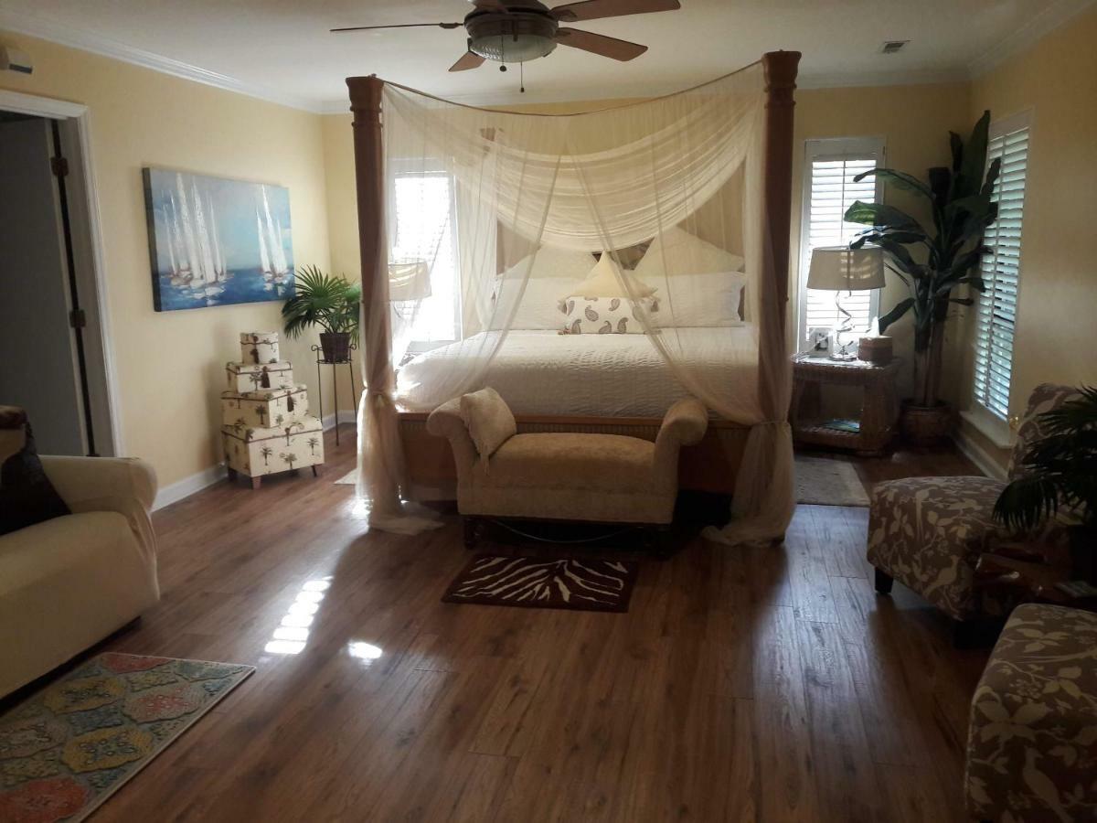 Ms. Elsie's Caribbean *