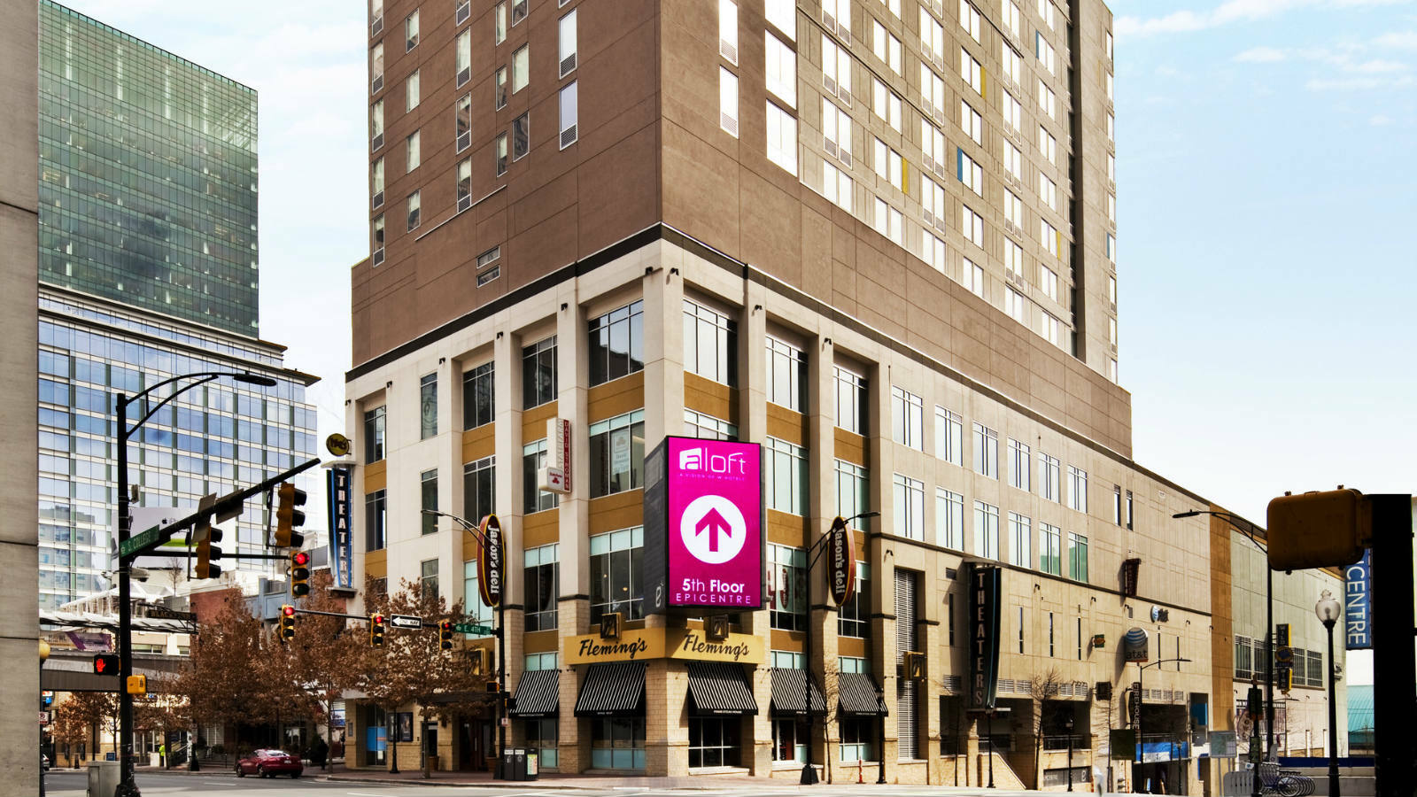 Aloft Center Hotel 2*