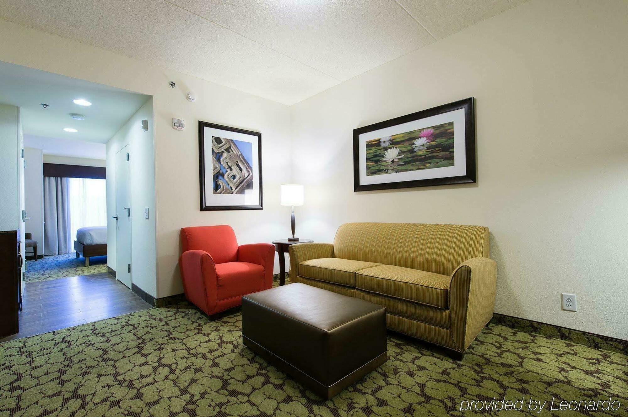 Hotel Hilton Garden Airport 3*
