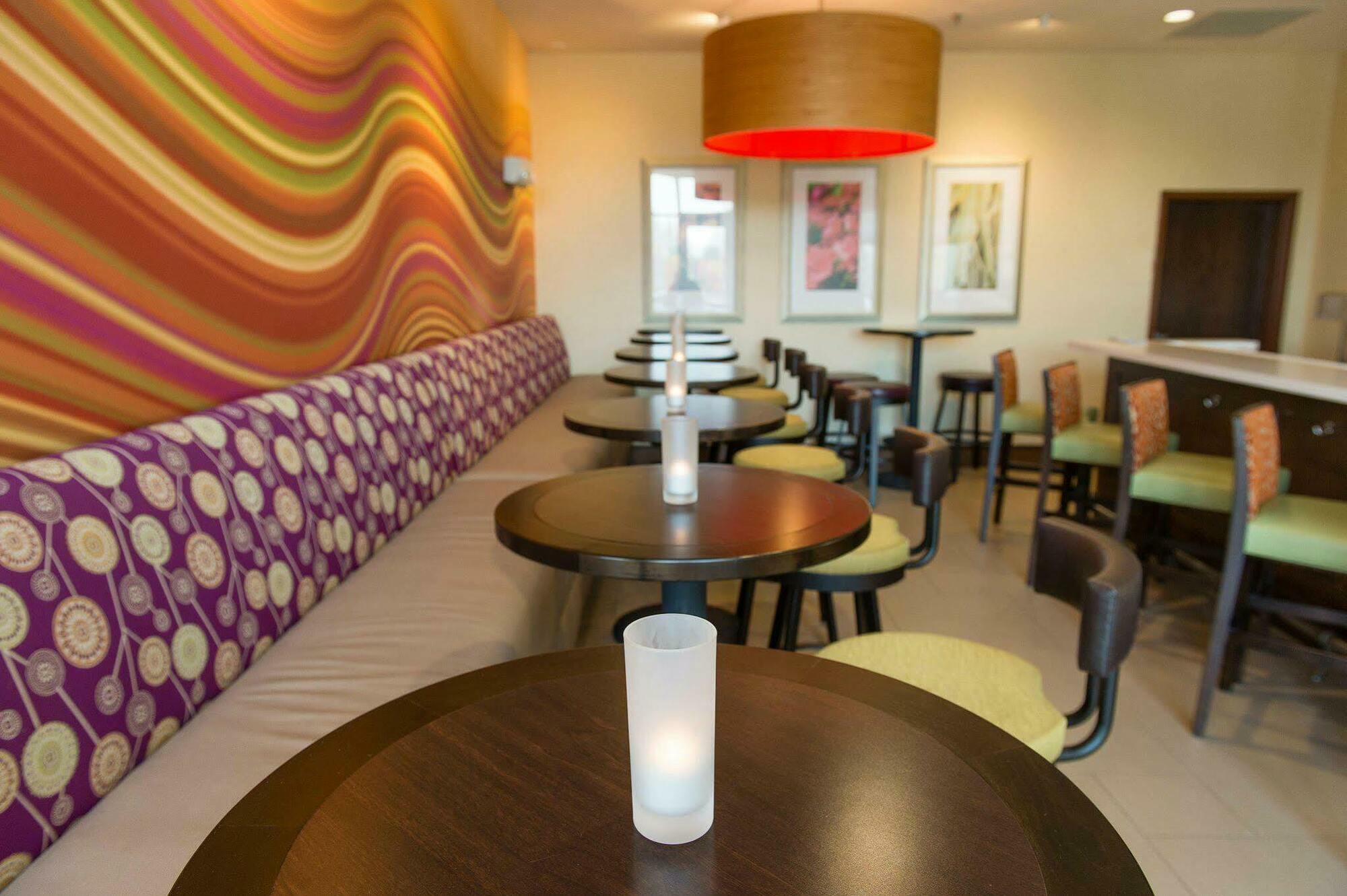 Hotel Hilton Garden Airport 3*