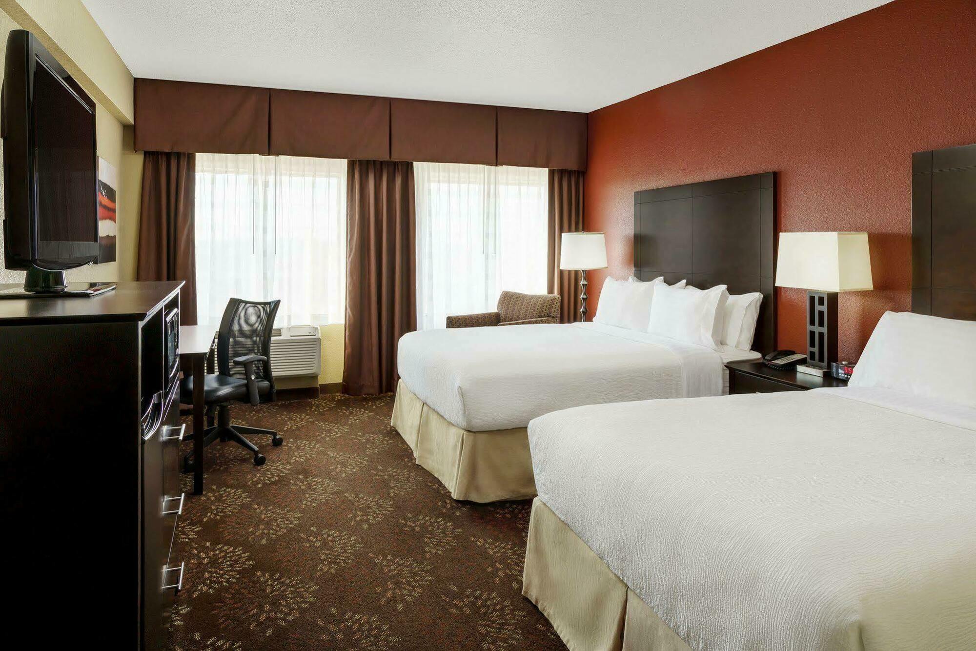 Hotel By Ihg