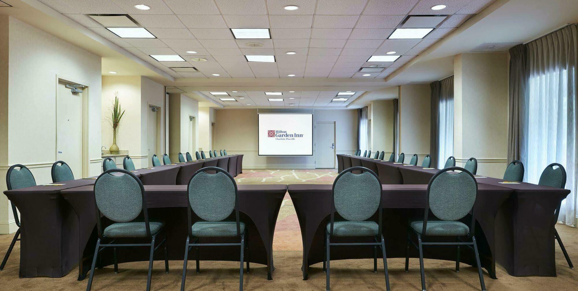 Hilton Garden Pineville Hotel 3*