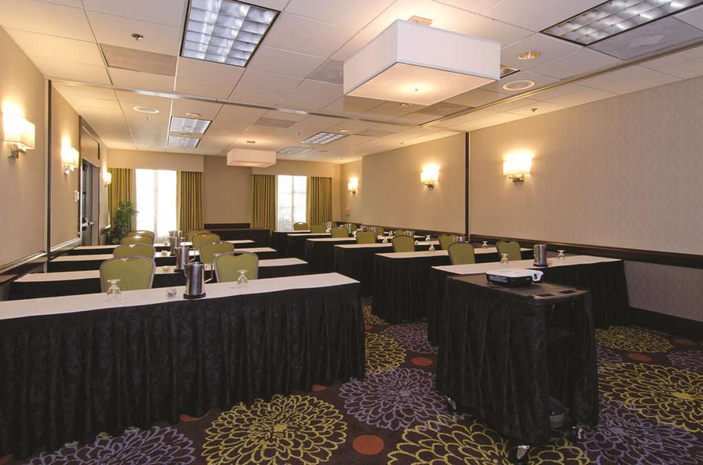 Hotel Doubletree By Hilton Charlotte/southpark 3*