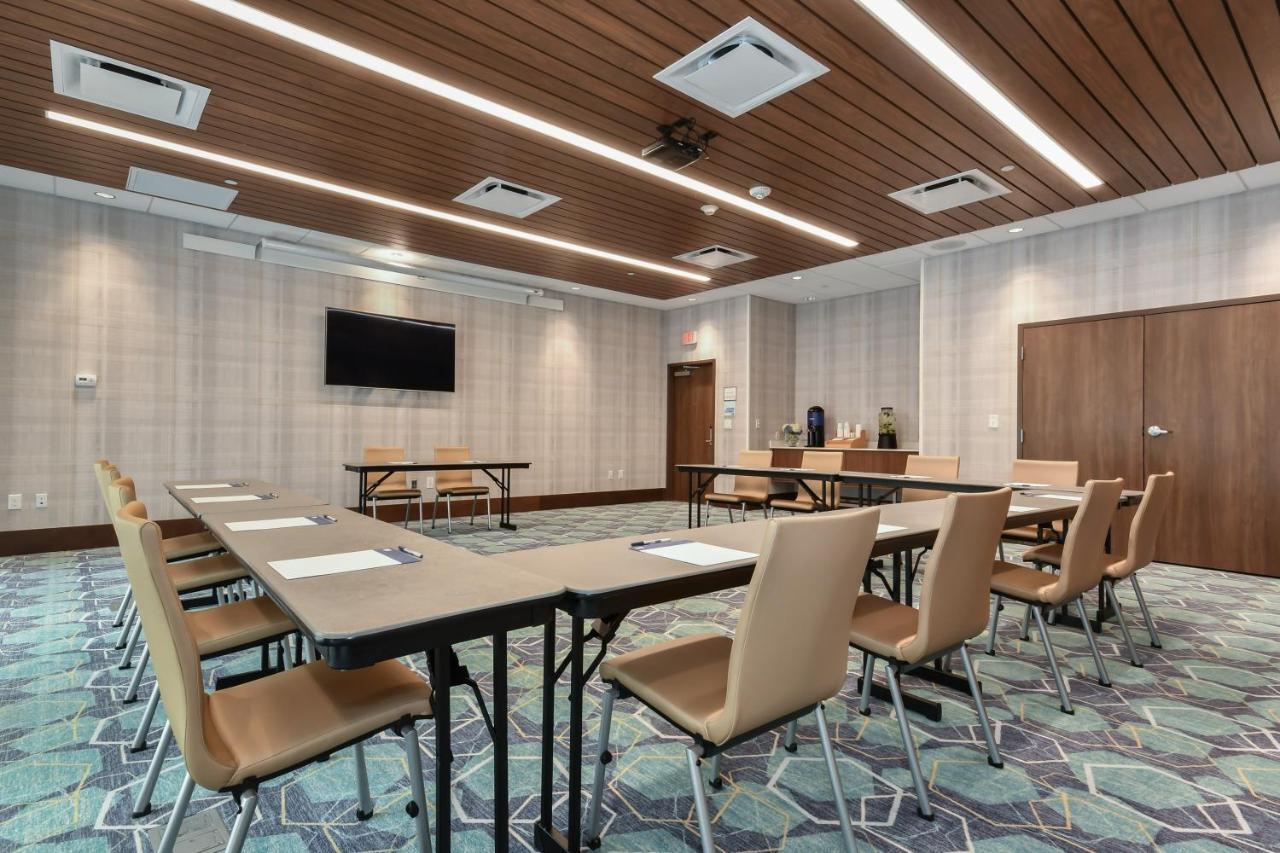 Hotel Express & - Ballantyne By Ihg 3*