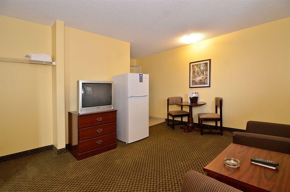 Suburban Charlotte-ballantyne Charlotte