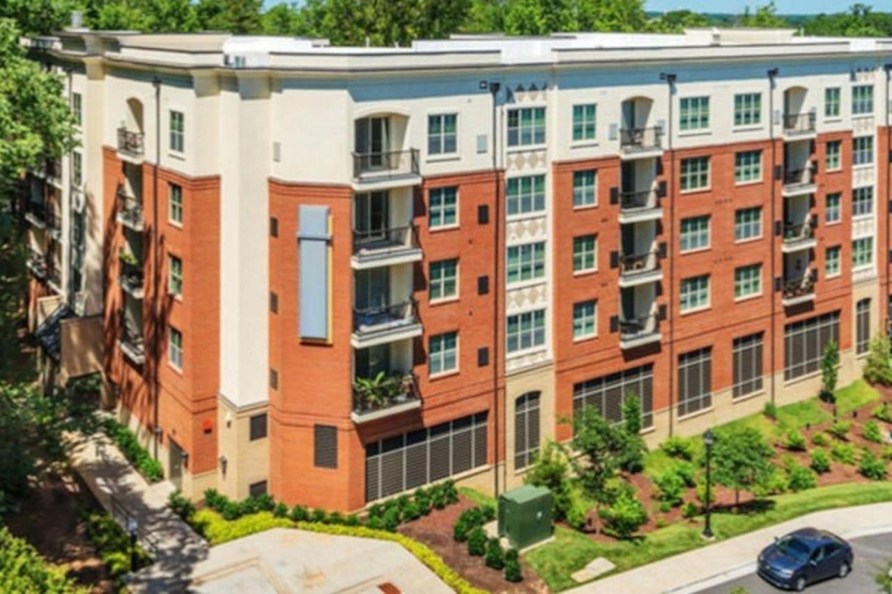 Apartment Frontdesk Mezzo 1 Southpark Apts Charlotte, Nc Charlotte