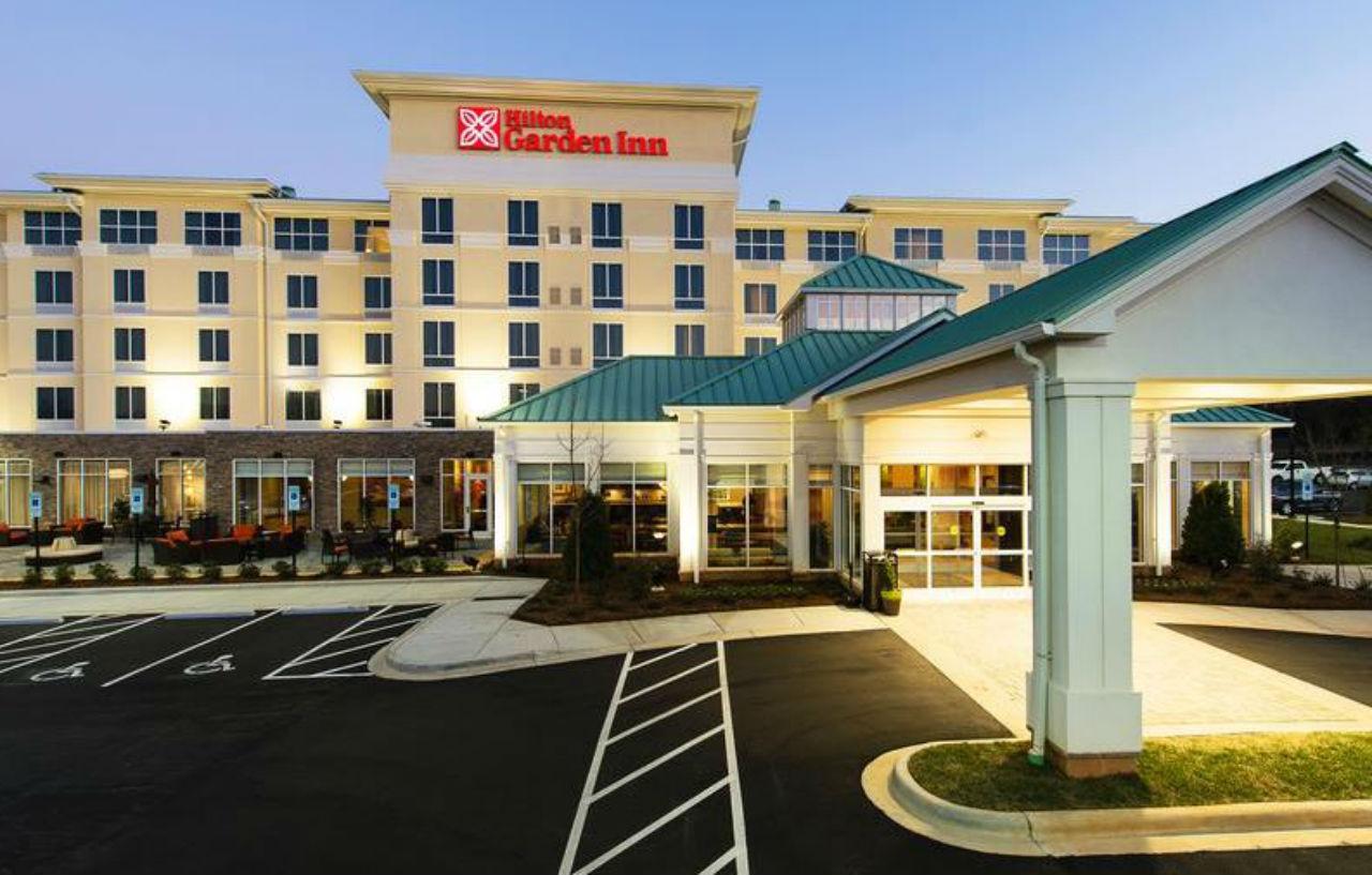 Hotel Hilton Garden Airport 3*