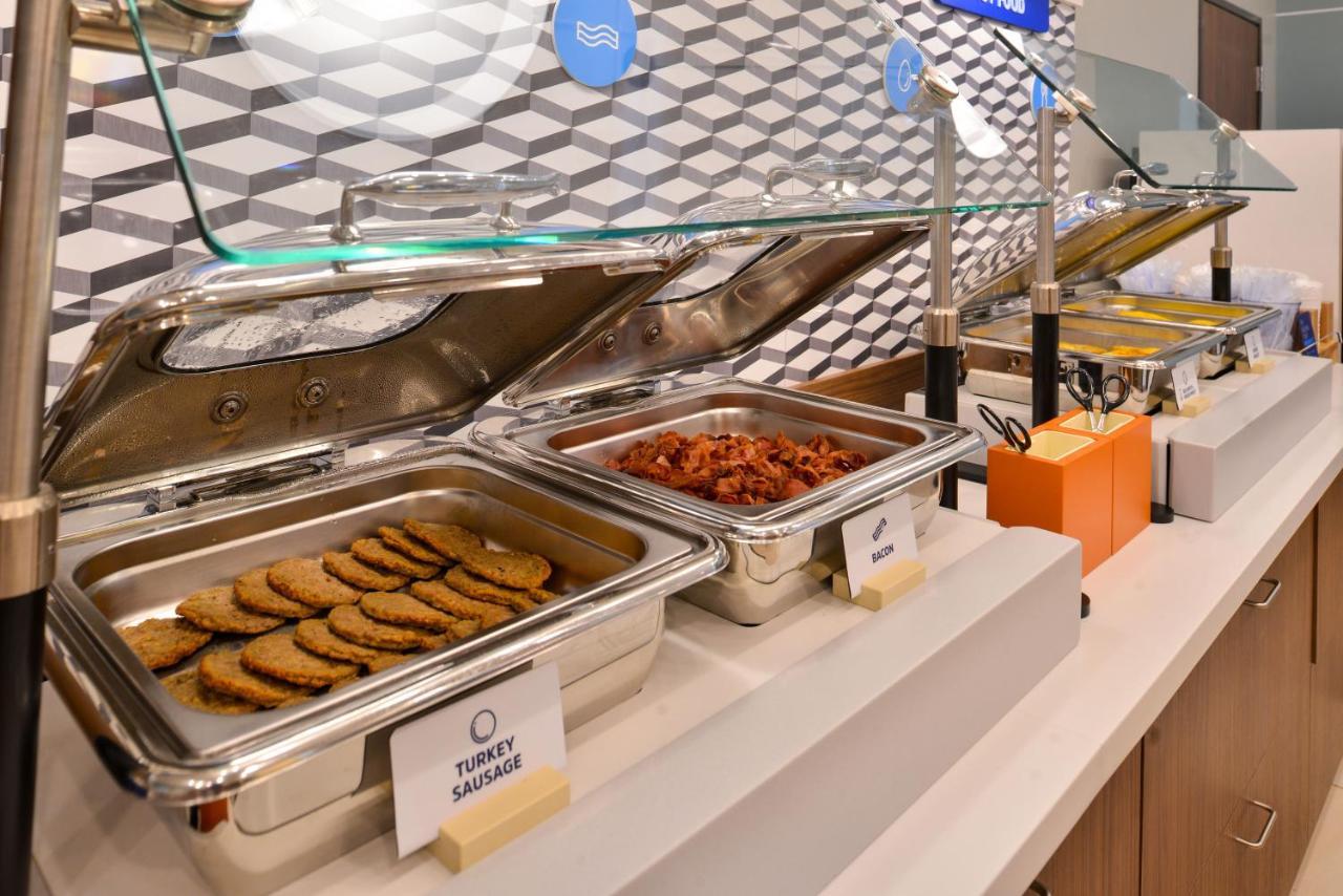 Express & - Ballantyne By Ihg