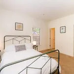 Open And Brilliant 2Br With Balcony And Gym