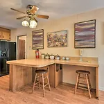 Cozy Charlotte Retreat With Yard About 5 Mi To Dtwn