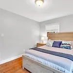 2Br Duplex- Near Uptown Charlotte