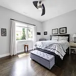 City Views - Walking Distance To Panthers Stadium