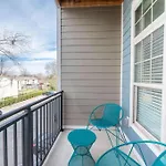 Urban Living 1Br In Uptown Area With Pool