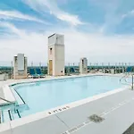 Frontdesk Uptown Apts With City Views Charlotte