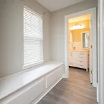 Spacious 2 Bedroom 2 Ba In University City Charlotte