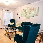 Cozy - 2 Bedroom Townhome Getaway - Plaza Midwood