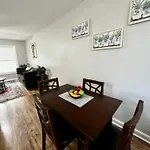 Cheerful 2-Story Apt W/ High Speed Wi-Fi & Patio!
