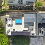 906 Westbrook B City Views Rooftop Hot Tub And Short Walk To Stadium