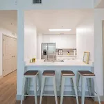 Class & Space Uptown
