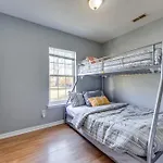 Uptown Charlotte Townhome With Hot Tub
