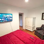 Plaid Pad - Stylish Retreat 12 Min To Airport & Downtown