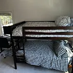 Spacious And Comfy Clt Retreat