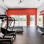 Convenient - King Bed Apartment - Heart Of Plaza