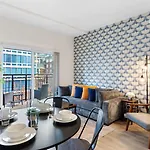 The Panther - Luxury 3Br - Free Parking - Views - Stadium - Gym