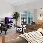 The Panther - Luxury 3Br - Free Parking - Views - Stadium - Gym
