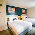 Dunhill Hotel