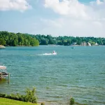 Lakefront Property Studio With Private Porch #39 At Long Cove Resort