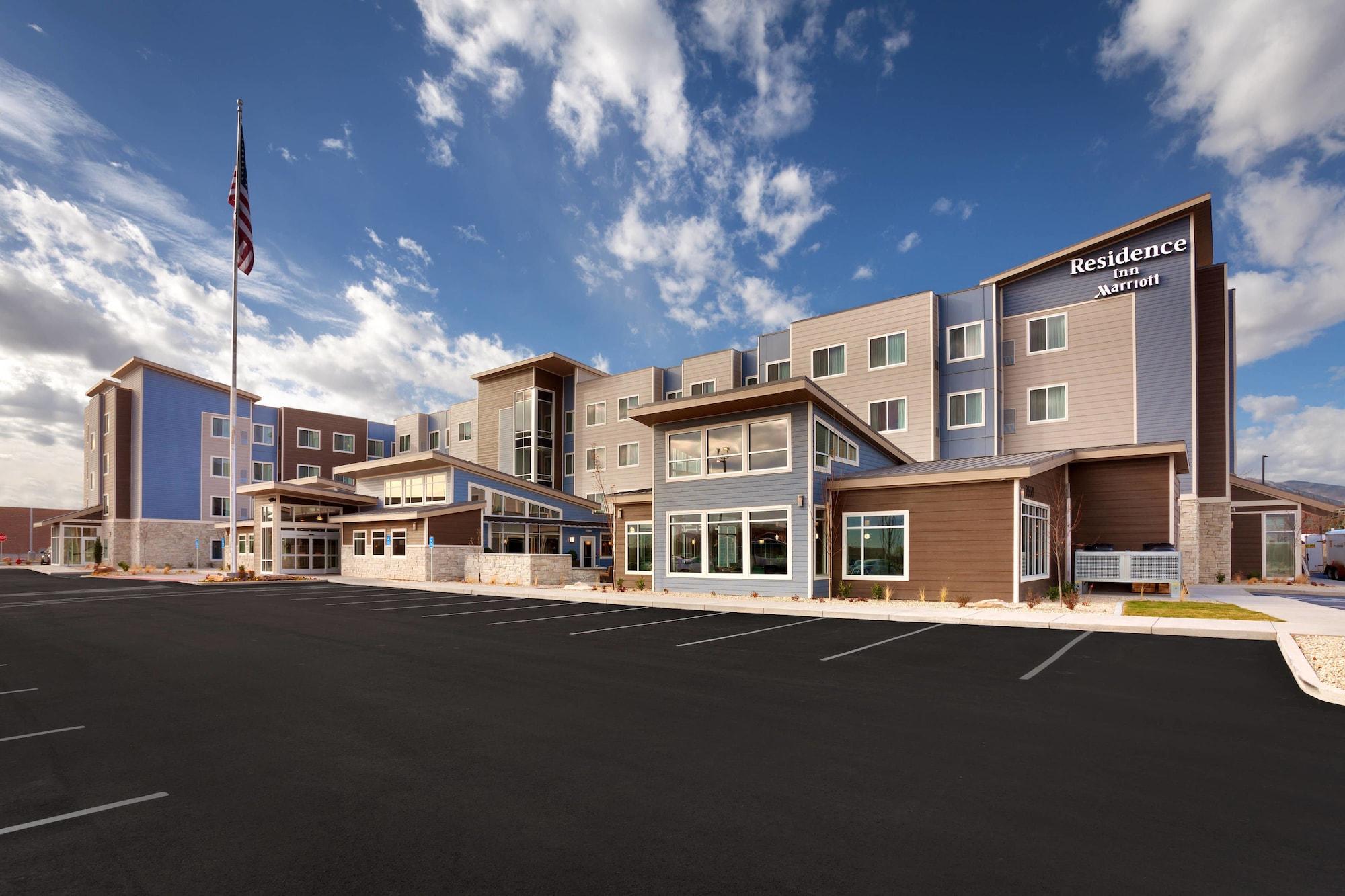 By Marriott Steele Creek 3* Charlotte